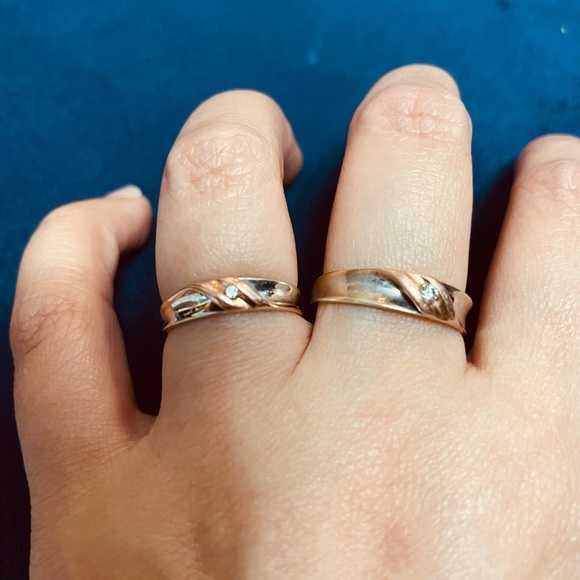 Wedding Band - Picture 2 of 7